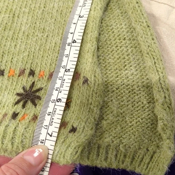 Greek Angora Sweater - Picture 7 of 8